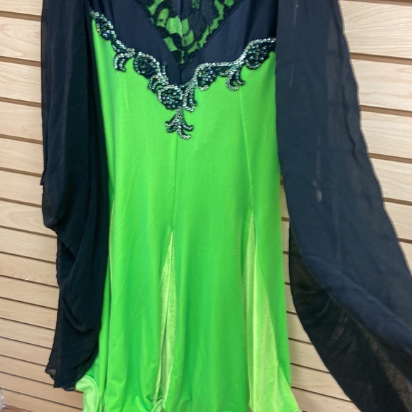 Gorgeous Ballroom Dance Dress Size Small 2-4 - Picture 7 of 11